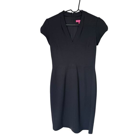 Betsey Johnson Dresses & Skirts - Betsey Johnson Sheath Dress Womens 6 Black Pleated Cap Sleeve V Neck Back Zip